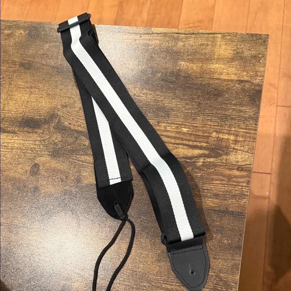 Black and White Men's Accessory guitar Strap